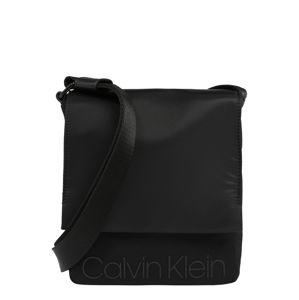 Calvin Klein Taška přes rameno 'SHADOW REPORTER W FLAP'  černá